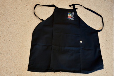 Fartuch czarny z haftem