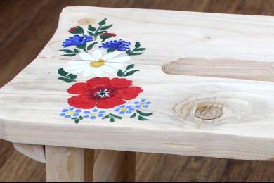 Stołek drewniany ręcznie malowany