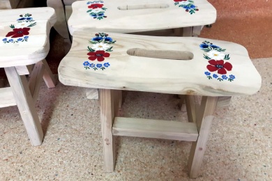 Przykładowe stołki